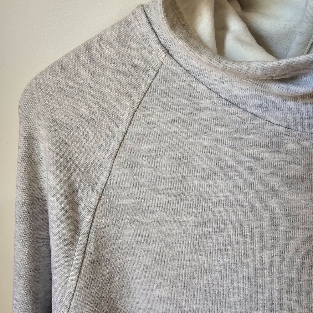 EUC COTTON BLEU LIGHT GREY SUPER SOFT HOODED SWEATER QUARTER BUTTONED SIZE SMALL - Picture 11 of 16
